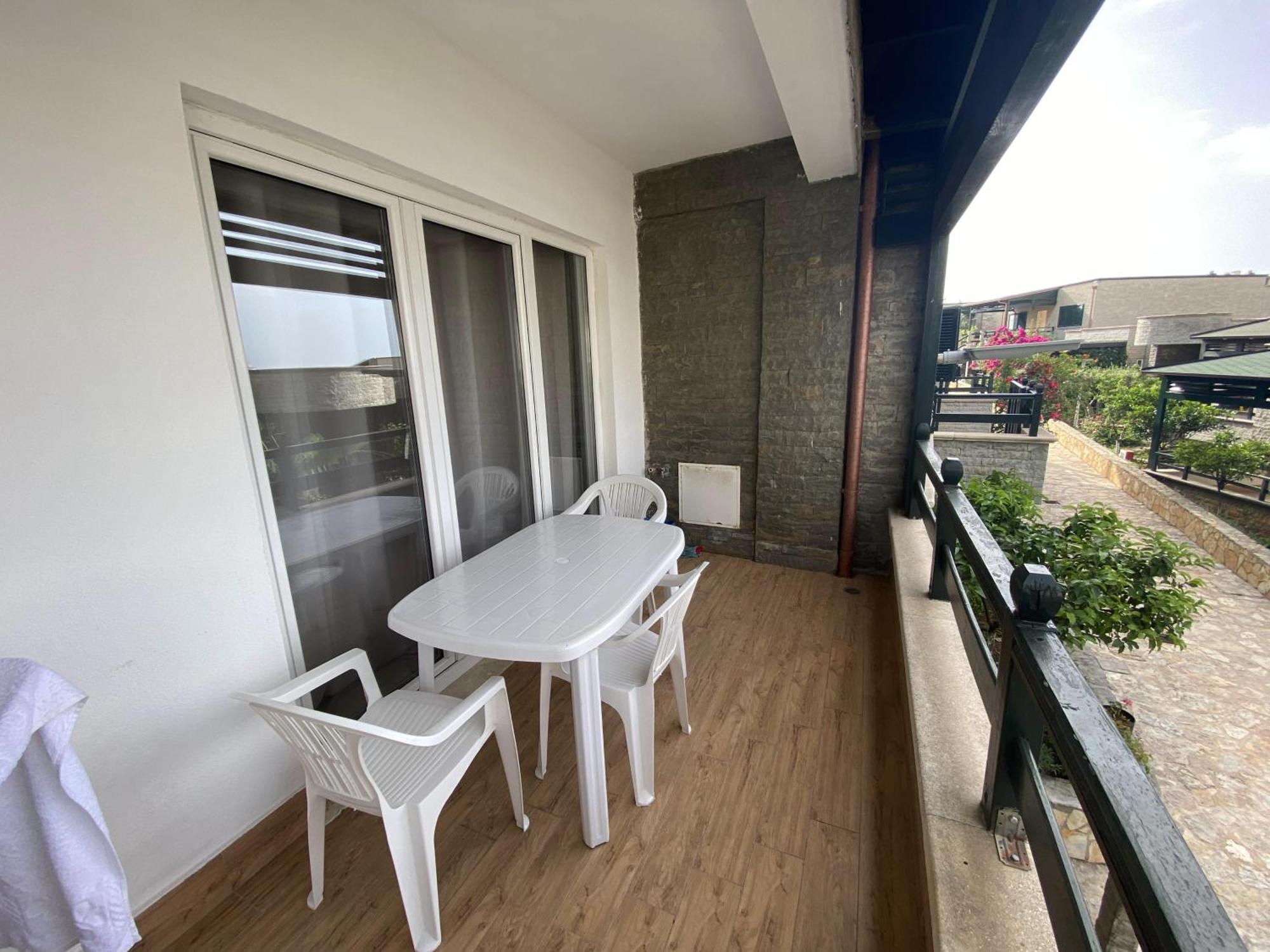 Aquamarine Apartments 1, Vlorë Εξωτερικό φωτογραφία